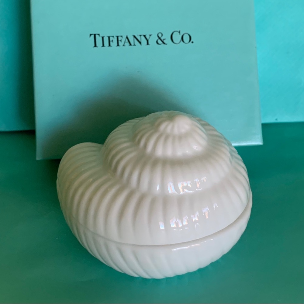 SOLD!!!VERY RARE Tiffany & Co. Bone China Shell Trinket Box
